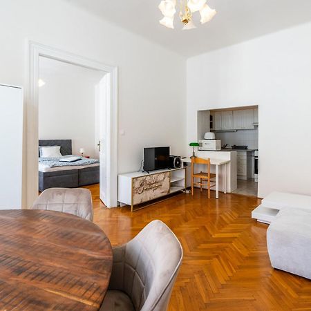 Apartments Vezenska ปราก ห้อง รูปภาพ