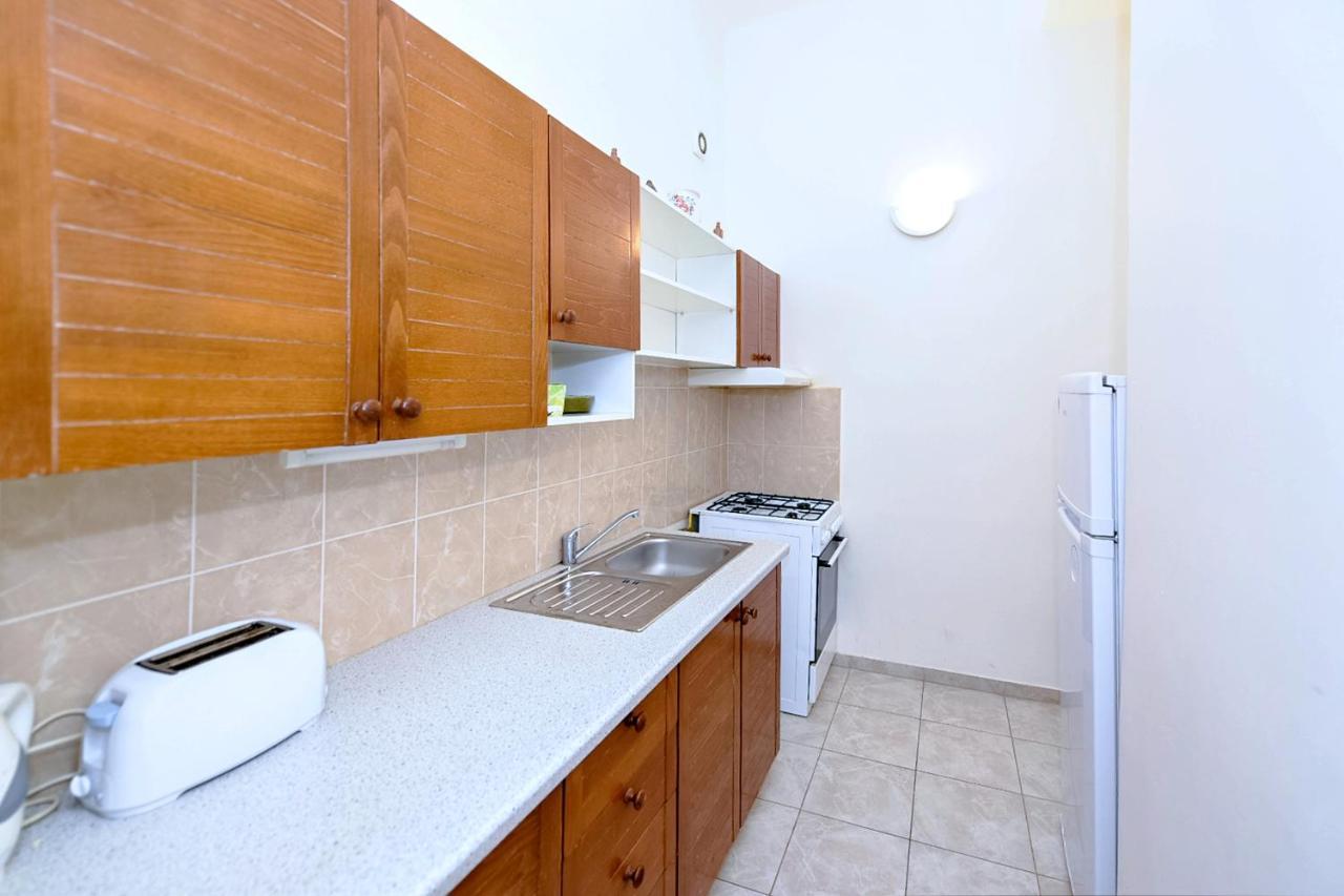 Apartments Vezenska ปราก ภายนอก รูปภาพ