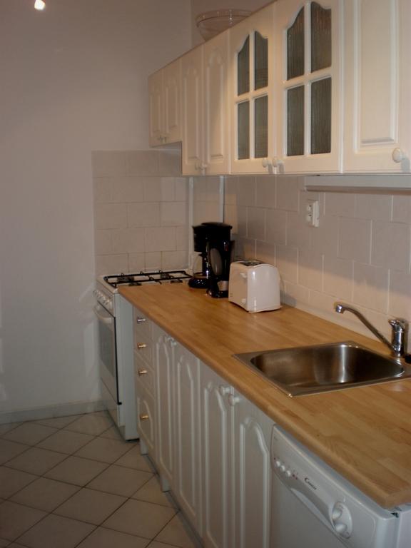 Apartments Vezenska ปราก ภายนอก รูปภาพ